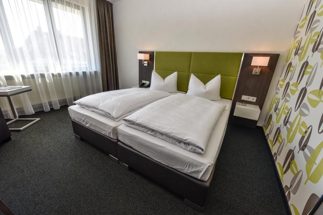 וולדורף Hotel Vorfelder מראה חיצוני תמונה