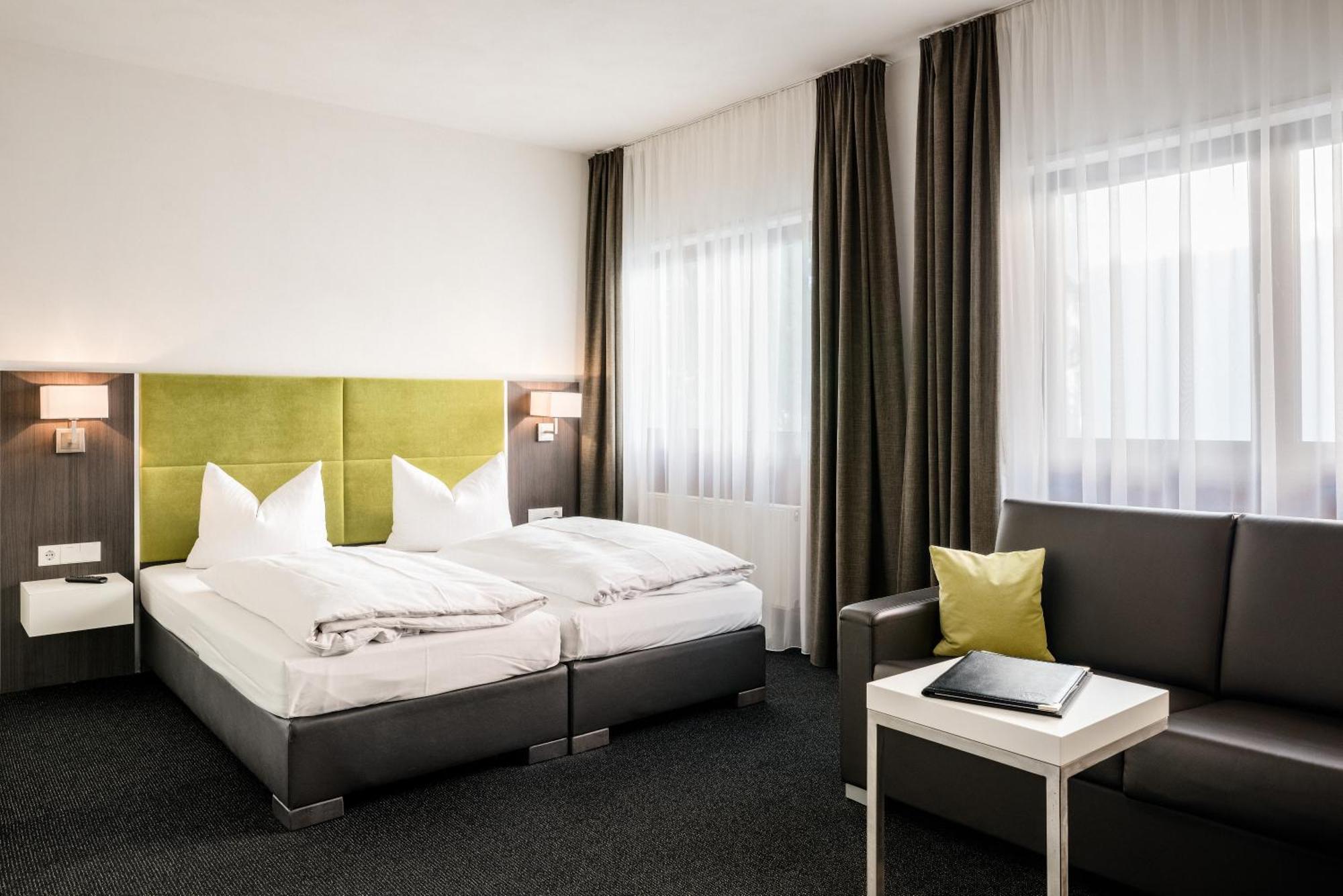 וולדורף Hotel Vorfelder מראה חיצוני תמונה